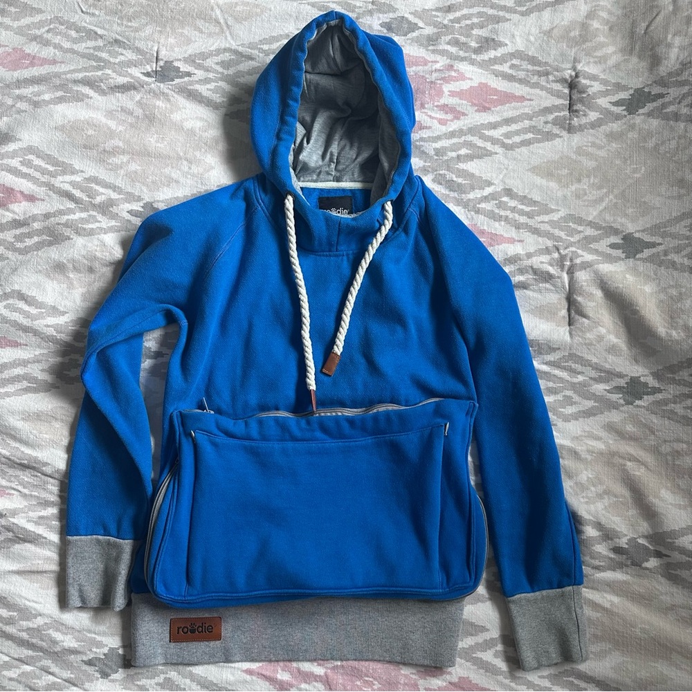 Roodie pet carrier hoodie
